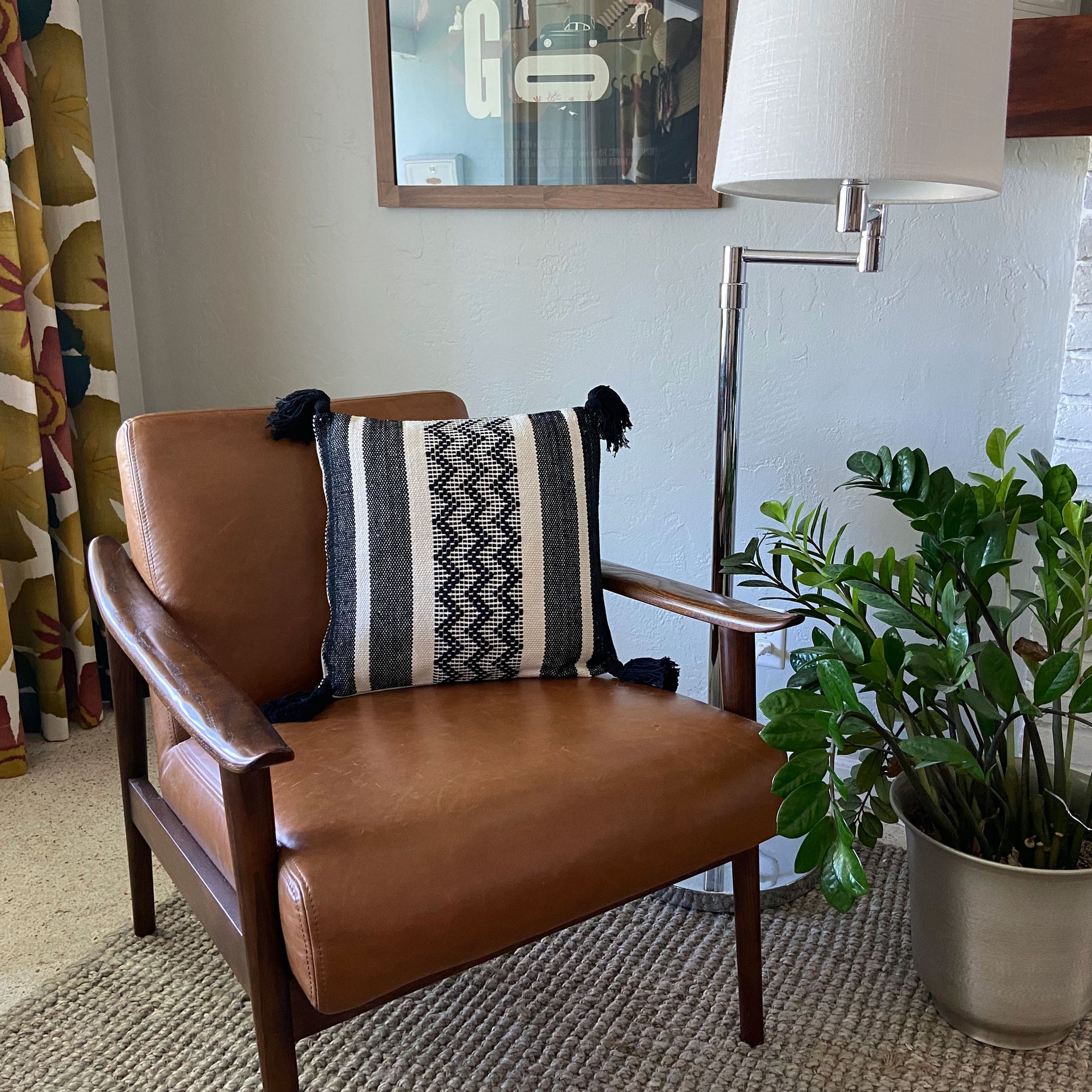 Zig Zag Accent Cotton Pillow Cover. - l'Ame du temps