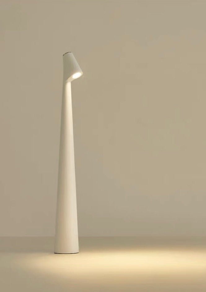 Nordic Portable Table Beside Lamp, Modern Dimmable LED Nursery Light - l'Ame du temps 