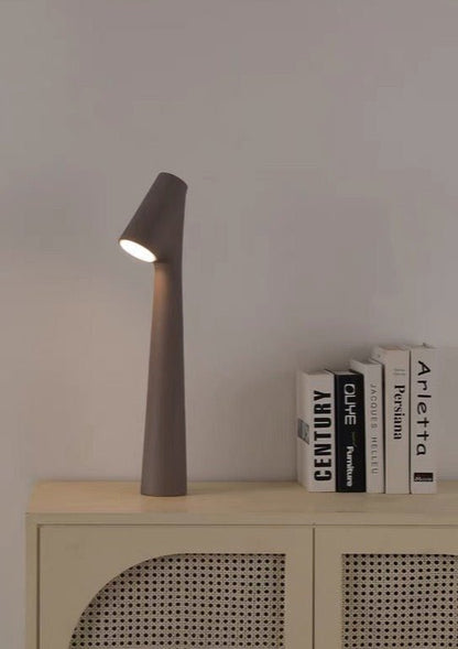 Nordic Portable Table Beside Lamp, Modern Dimmable LED Nursery Light - l'Ame du temps 