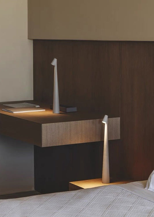 Nordic Portable Table Beside Lamp, Modern Dimmable LED Nursery Light - l'Ame du temps 